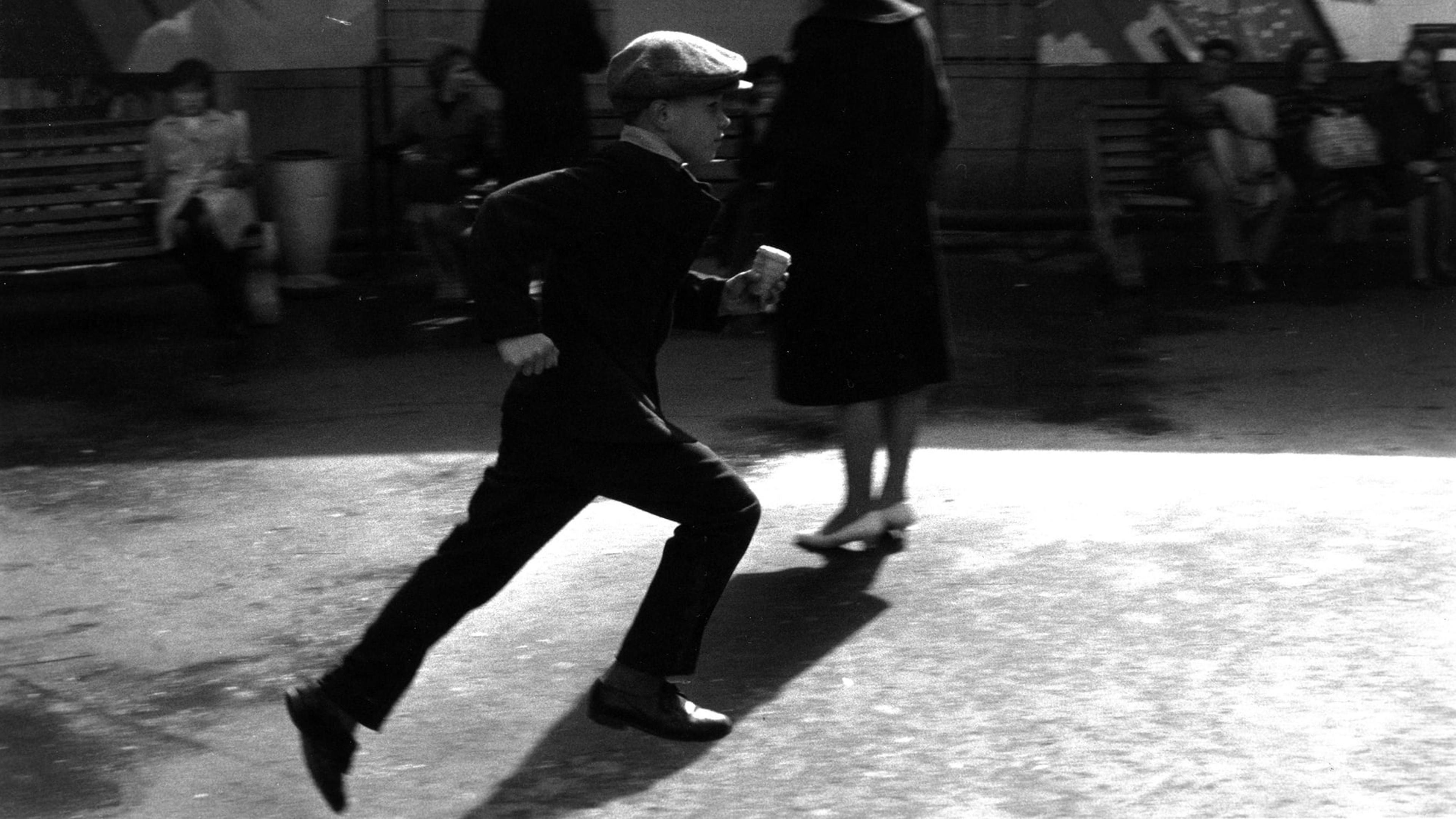 Robert Doisneau, le révolté du merveilleux