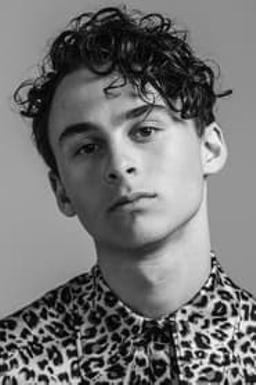 Wyatt Oleff