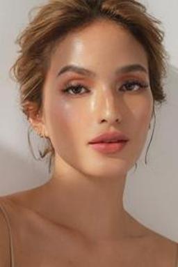 Sarah Lahbati