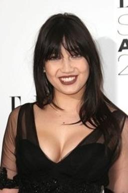 Daisy Lowe