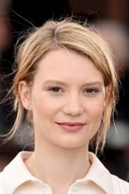 Mia Wasikowska