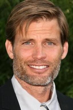 Casper Van Dien