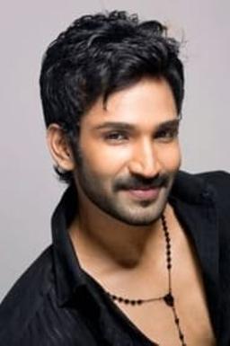 Aadhi Pinisetty