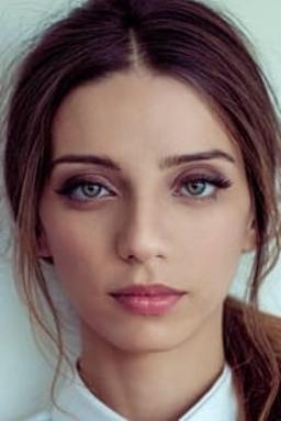 Angela Sarafyan