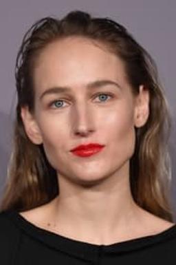 Leelee Sobieski