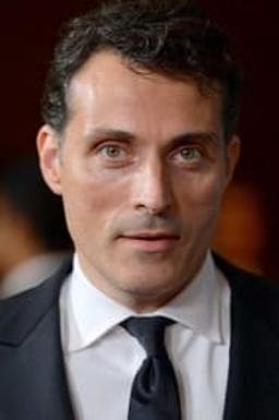 Rufus Sewell