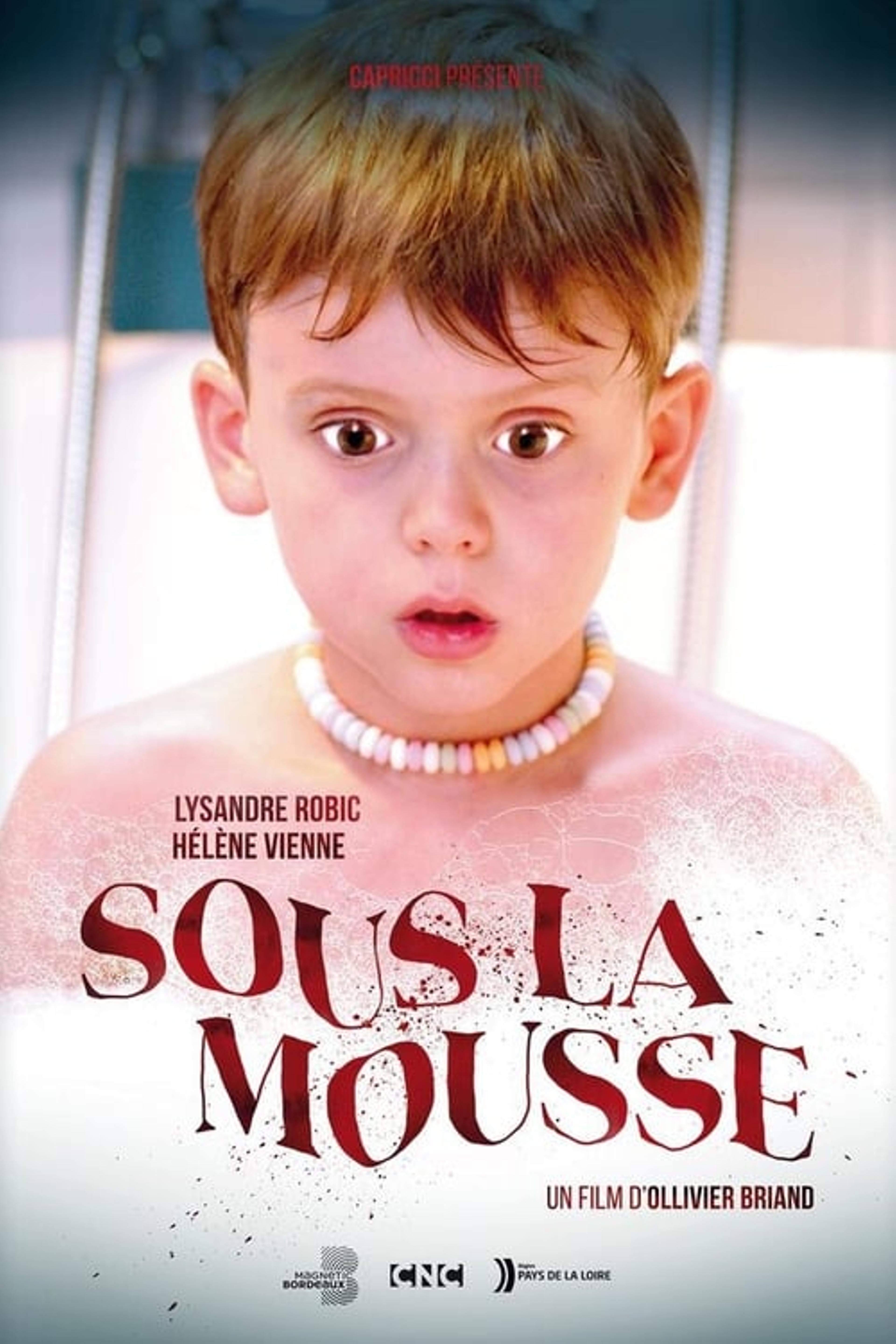 Sous la mousse